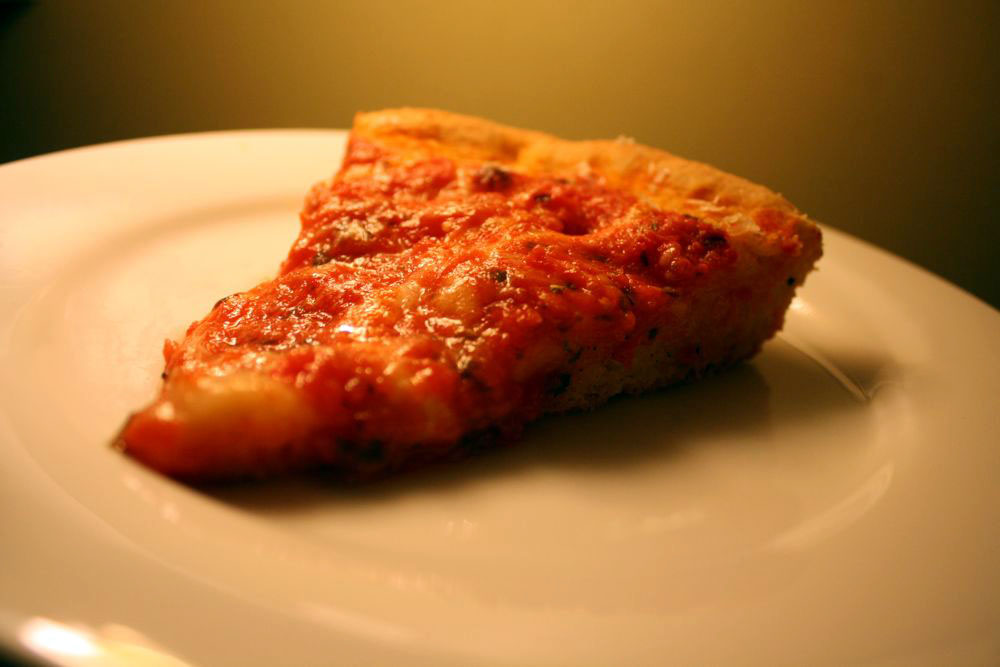 The Most Common Mistakes When Making Pizza At Home - Pequod's Pizza