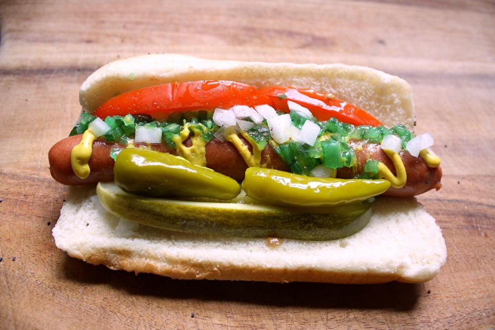 Chicago-style hot dog - Wikipedia